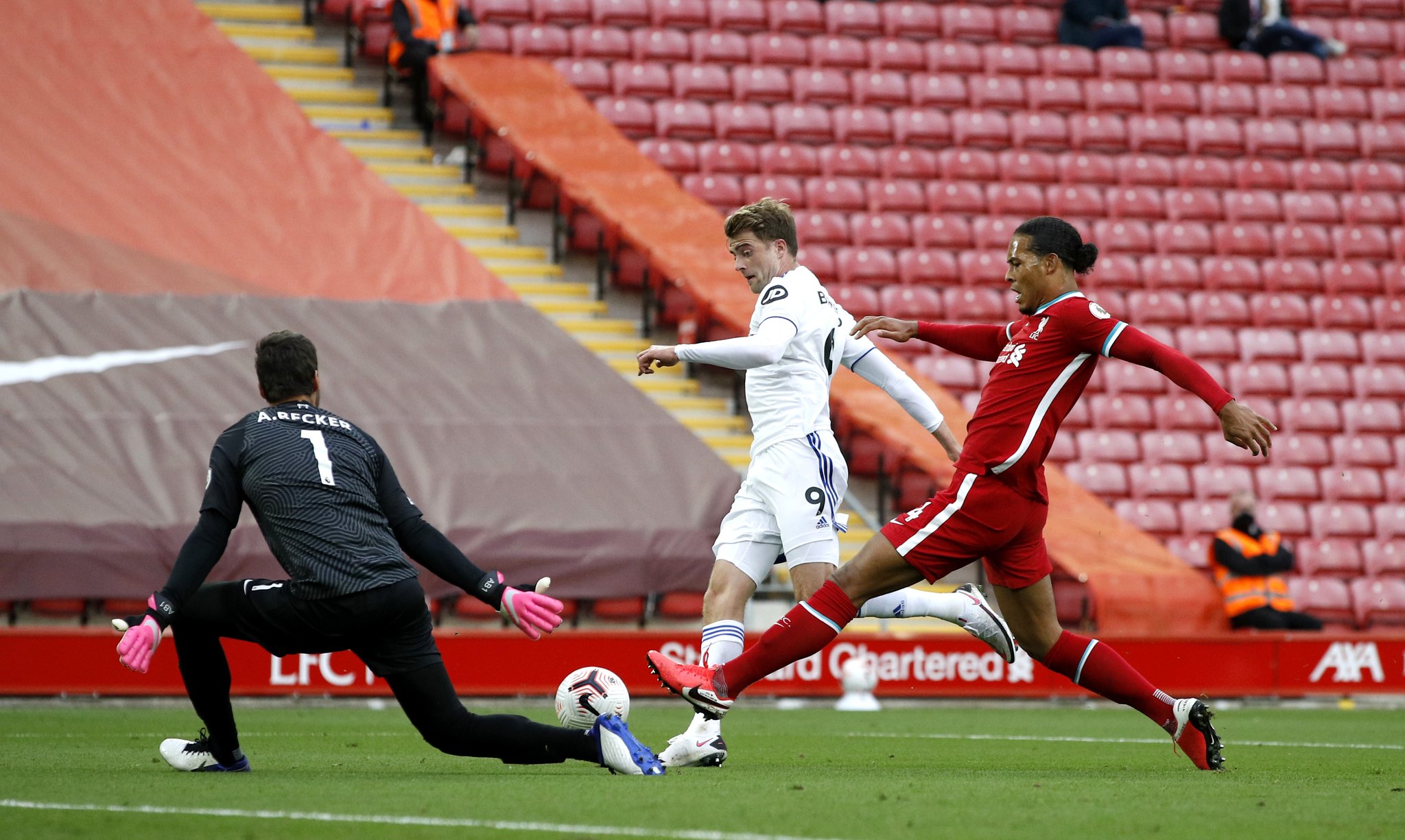 持不懈的训 持不懈的训